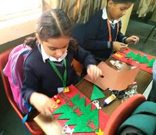 Std. II : Christmas Tree Making Activity